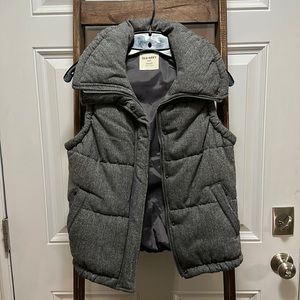 Women’s Old Navy tweed padded vest size small